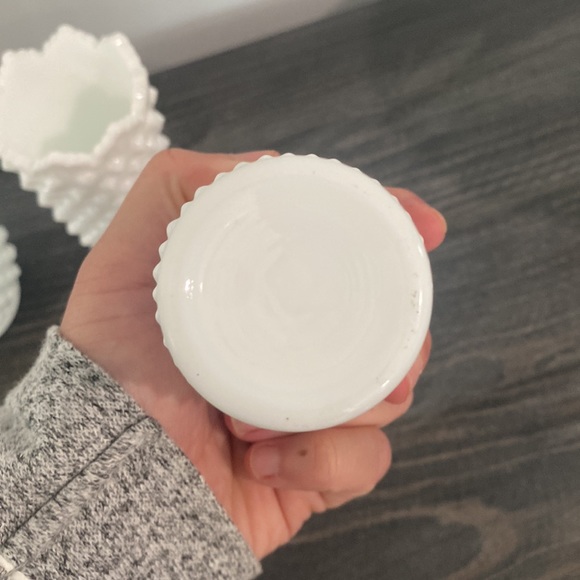 Milk Glass Set - Picture 7 of 7